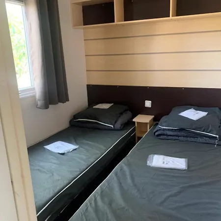 Les Fouguieres Holiday park 3*