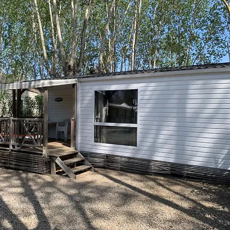Les Fouguieres Holiday park 3*